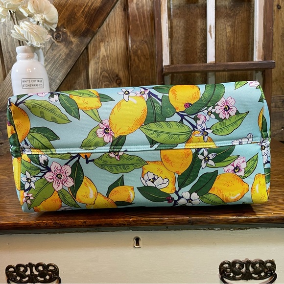 SALE! Vera Bradley Lemon Grove Large Insulated Cooler Bag Tote New NWT - Picture 8 of 14